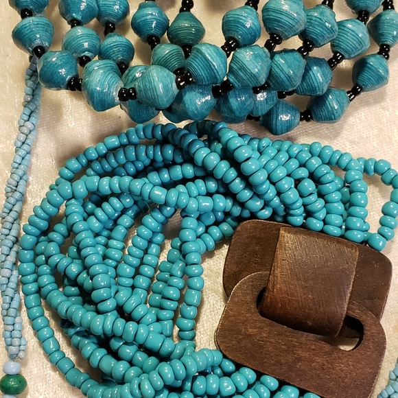 Classic turquoise bracelets and Abalone necklace - Picture 7 of 7